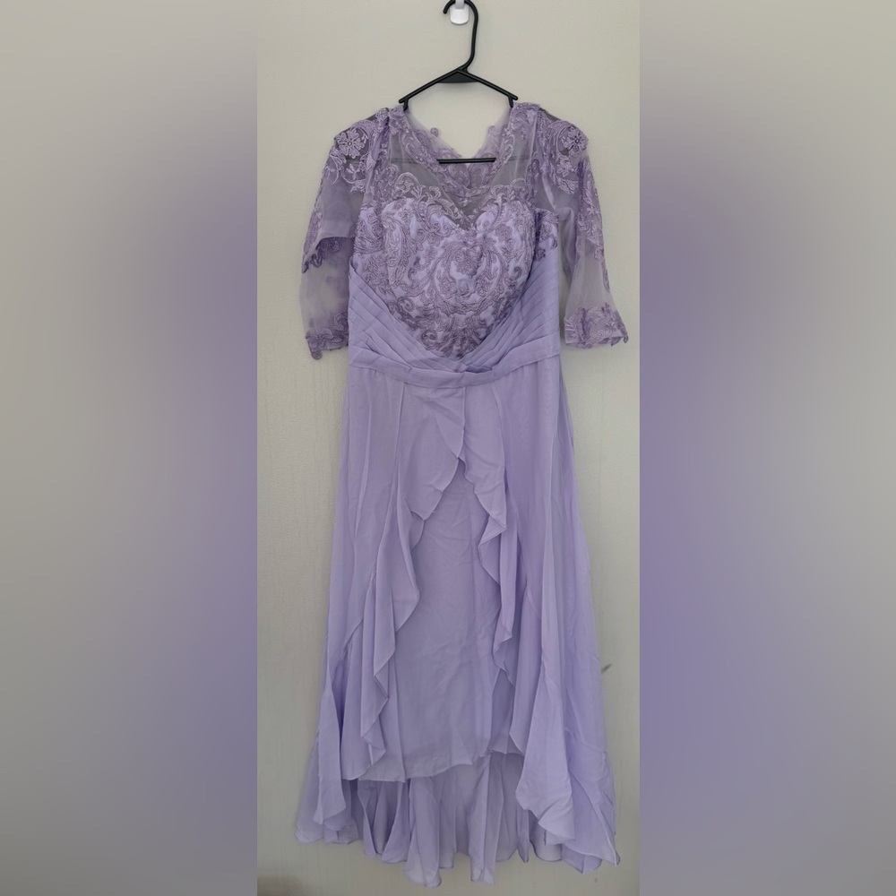 Elegant Lavender Lace Dress